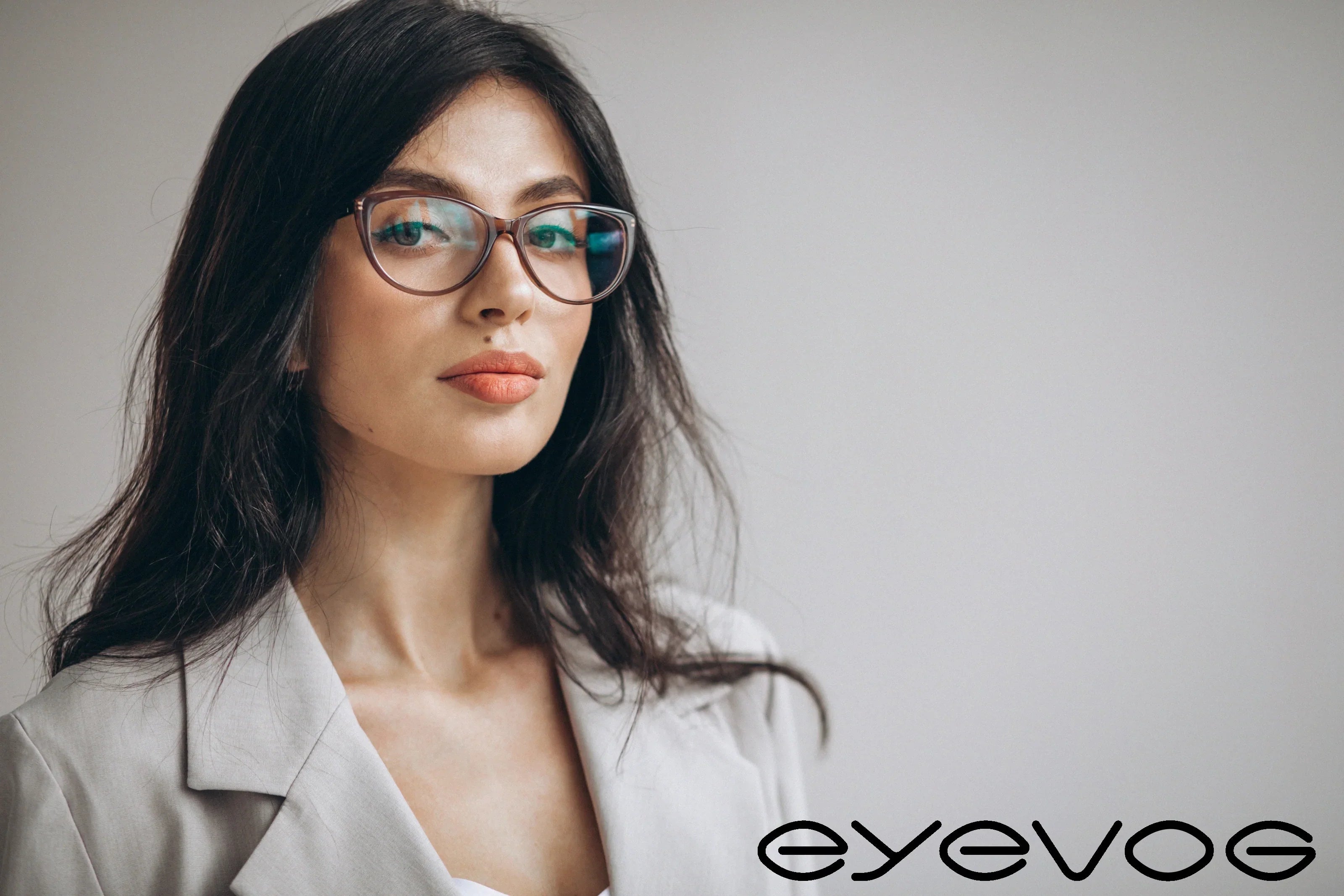 Women eyeglasses in KSA
