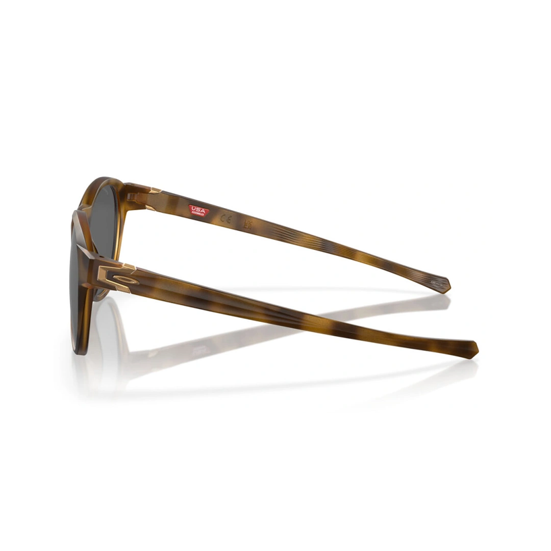 Oakley Man Sunglasses in Saudi Arabia