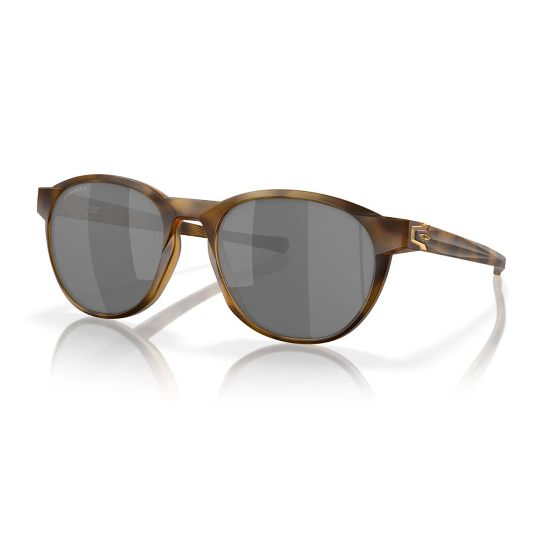 Oakley Man Sunglasses in Saudi Arabia